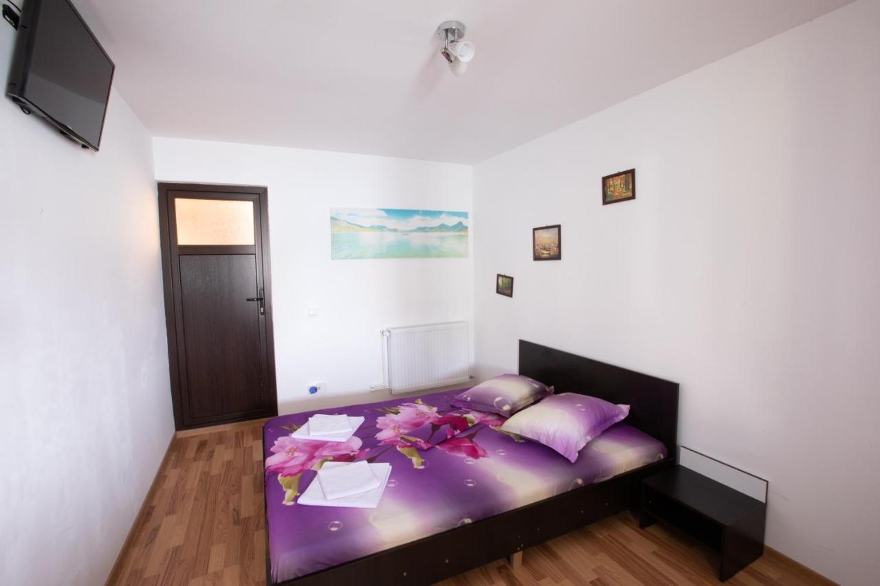 Casa Camelia Hotell Dubova Exteriör bild
